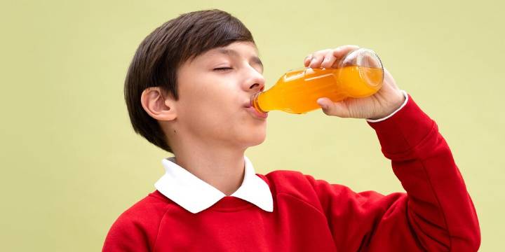 Un menor de edad perdió la vida al ingerir veneno que había sido envasado en una botella de gaseosa