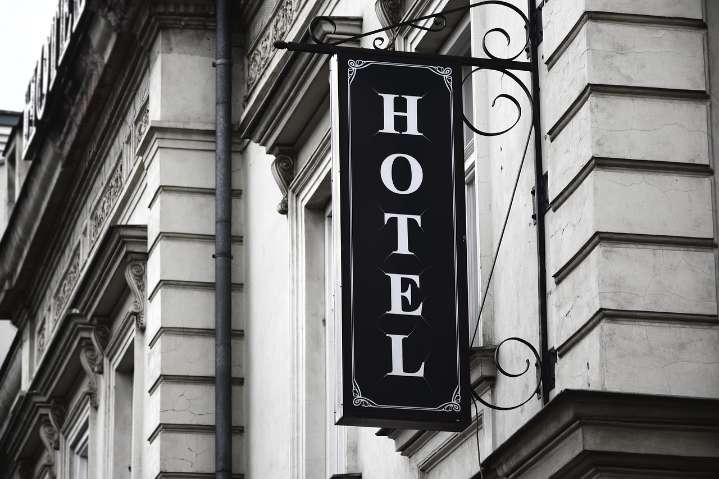 Fenapo 2025: tarifas preferenciales en hoteles para visitantes