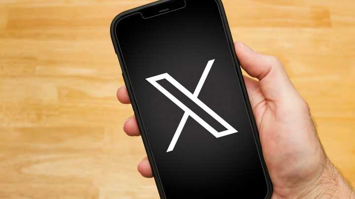 Twitter down in multiple countries as tens of thousands report X app will not load