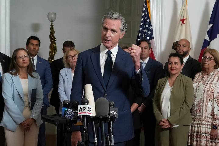 California desafía a Trump por rediseño de mapa electoral: “Está jugando con fuego”