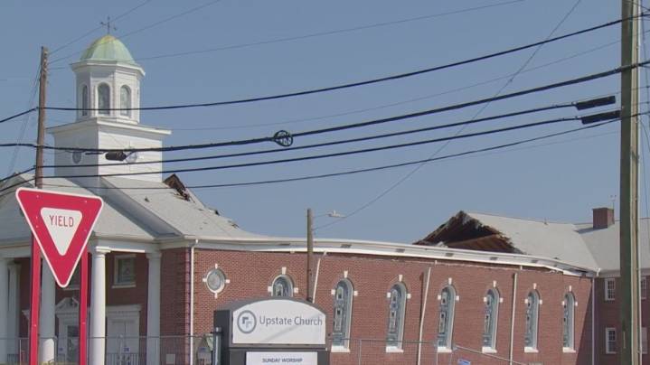 Greenville church collapses, congregation continues worship