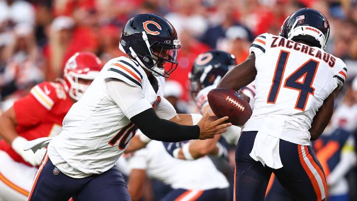 Bears' Ben Johnson slams 'sloppy' offense -