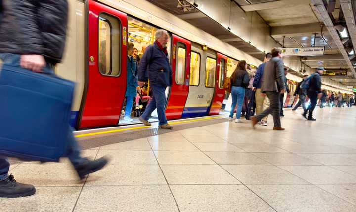 London needs more - not fewer - 'headphone dodgers'
