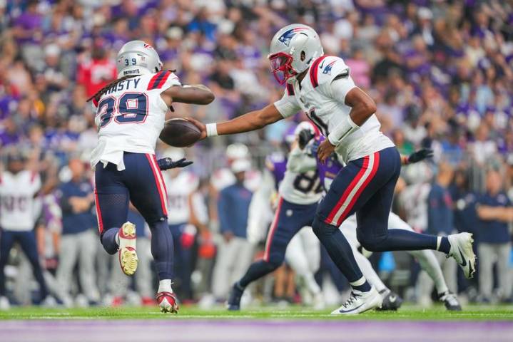 NFL preseason roundup: Quinn Ewers, Dolphins dump Lions