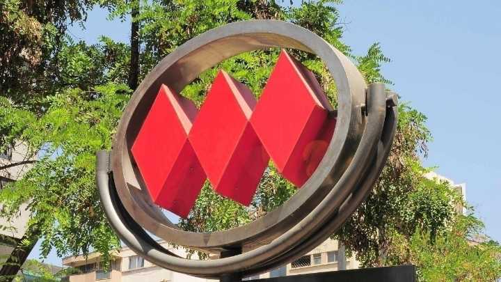 Metro de Santiago cierra varias estaciones de Línea 1: Revisa el estado de la red