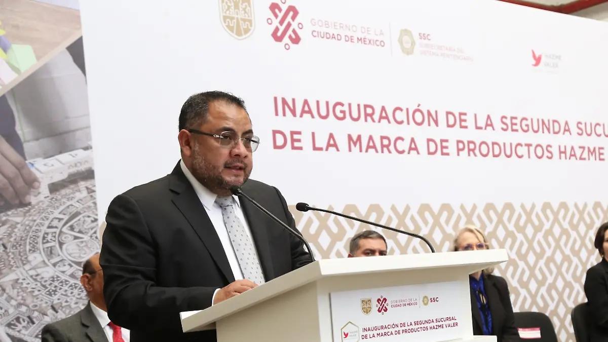 Omar Reyes, cercano a García Harfuch, es el nuevo titular de la UIF