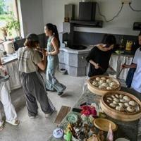 Rooms of their own: women-only communities thrive in China