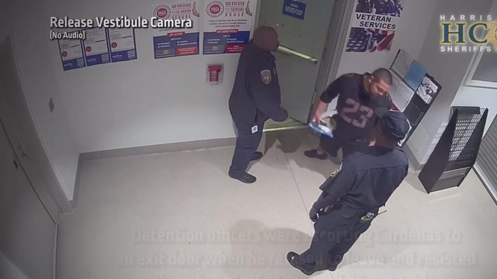 Difunden video de enfrentamiento entre un hispano y policías del condado de Harris