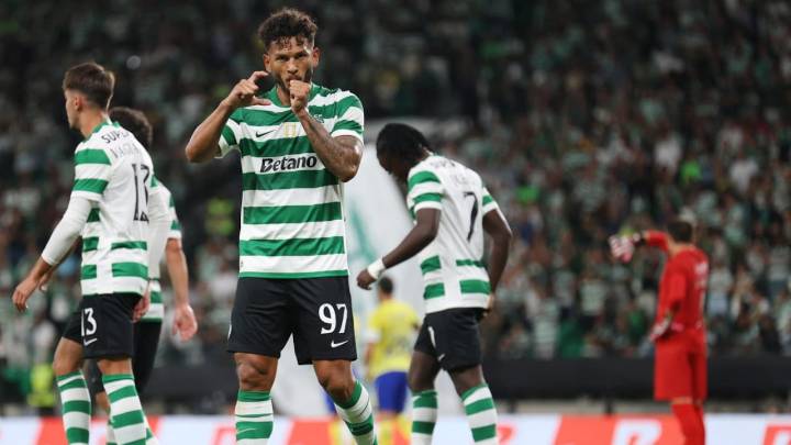 Luis Suárez brilla en Portugal con doblete de golazos