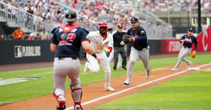 Braves place Austin Riley on 10