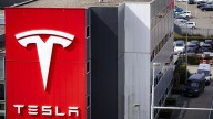 Elon Musk: Tesla launches bid to supply electricity to UK households