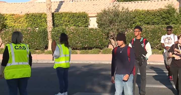 Las Vegas expands crossing guard program to all middle schools, 3 high schools