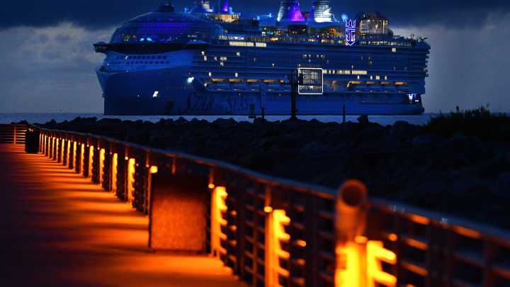 'See-worthy': Ship's Brevard arrival makes big Photo of the Week waves