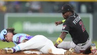 Rockies vencen a Diamondbacks con doblete de Jordan Beck en partido clave