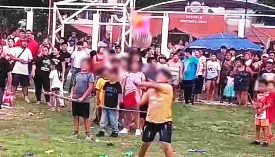Indignación en Campeche: niños y adultos matan animales silvestres al interior de una piñata