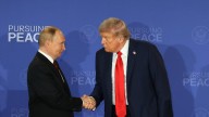 Trump compra el discurso de Putin y pone a Zelenski entre la espada y la pared antes de su visita a la Casa Blanca