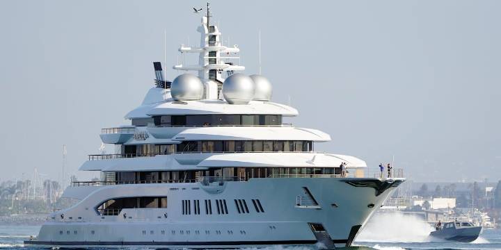 US is auctioning a seized $325M Russian yacht with 8 state rooms, a helipad, a gym and a spa