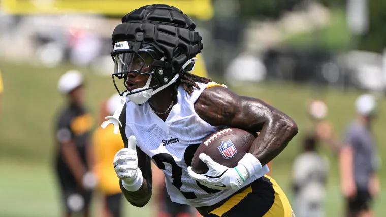 Kaleb Johnson stats: Steelers rookie a bright spot in loss to Bucs