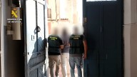 Detenido un médico que grababa sus pacientes mujeres con una cámara espía en Alicante