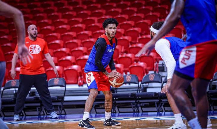 Iván Gandía entra por André Curbelo a solo horas del amistoso entre Puerto Rico y Dominicana