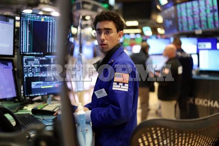 Caen Nasdaq y S&P 500 presionados por acciones tecnológicas