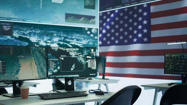 Palantir Accelerates On High-Dollar Contracts (Rating Upgrade) (NASDAQ:PLTR)