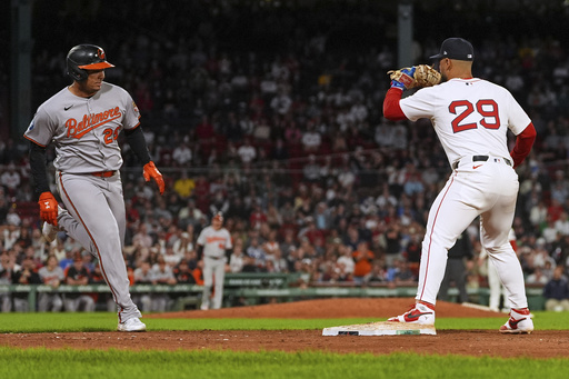 Orioles dilapidan ventaja, pero superan 4-3 a Boston en 11 entradas con roleta de Basallo