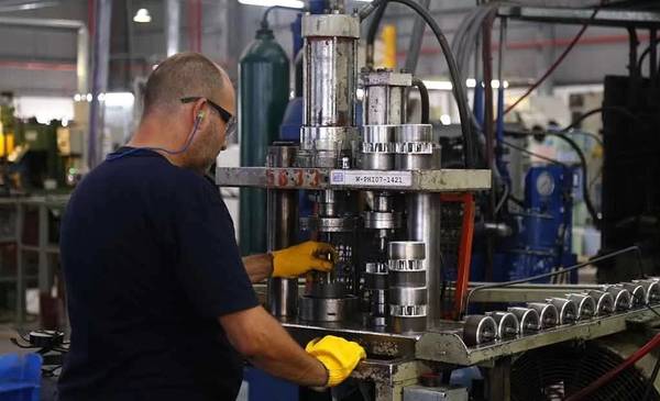 La industria cordobesa sufre la crisis desatada por Milei: "Se aferra a destruir"