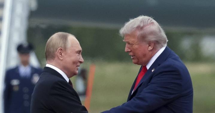 Halagos, la nueva moneda de los líderes europeos en la política hacia Trump