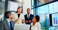 Empresas colombianas buscan talento en comercio exterior: 1.700 vacantes disponibles y estos son los requisitos para aplicar