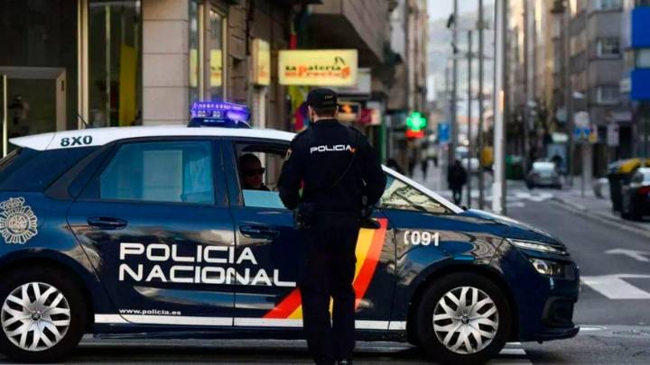 Tres detenidos en Galicia tras caer una red que estafó 7 millones a particulares