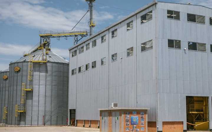 Arroceros denuncian evasión de precios regulados en industria molinera