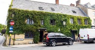 Cotswolds pub staff threaten walk out over US vice-president JD Vance booking