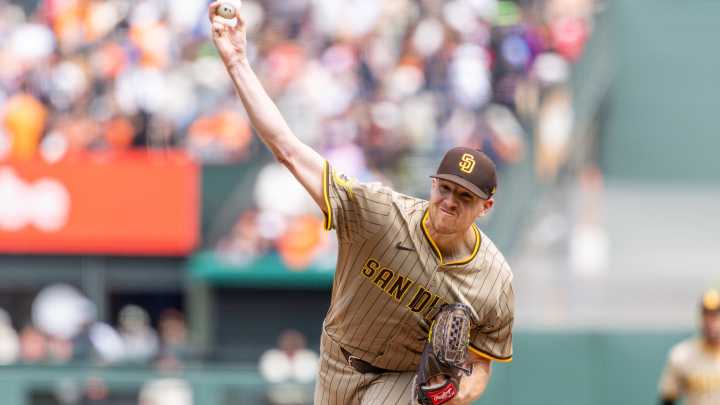 Giants at Padres odds, picks and predictions