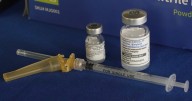CVS, Walgreens now require prescriptions for COVID vaccines in Colorado
