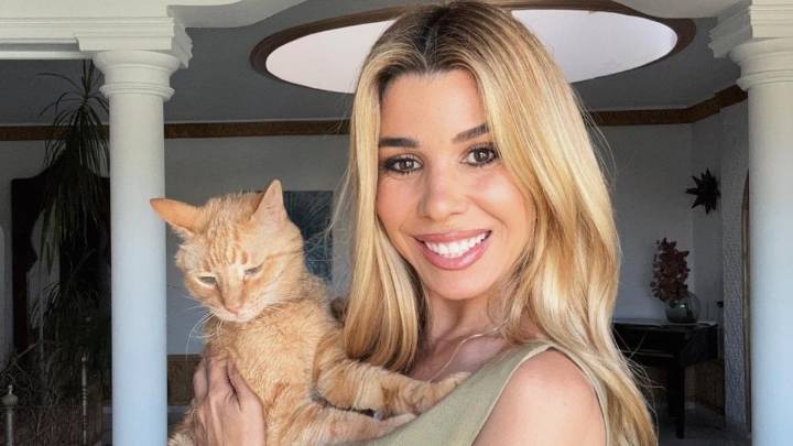 Natalia, cantante (OT1), 42 años: “Mi gato absorbe las energías hasta el punto de que intenta regular mi estrés y le afecta al ojito; he de llevarlo al veterinario cada dos por tres”