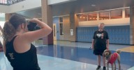 Therapy dog helps students manage back-to-school stress at Desert Oasis High