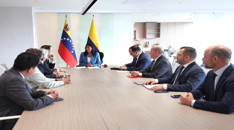 Venezuela y Colombia revisan agenda de cooperación energética