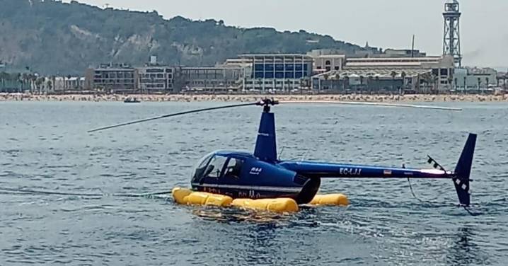 Susto en Barcelona: Un helicóptero ameriza en la Barcelona sin heridos