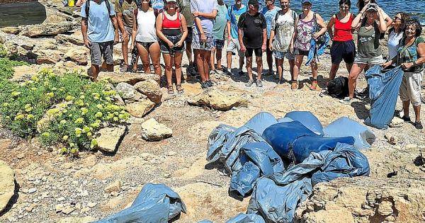 Gadma denuncia el abandono de la costa de Mallorca, la isla «del ruido y la suciedad»
