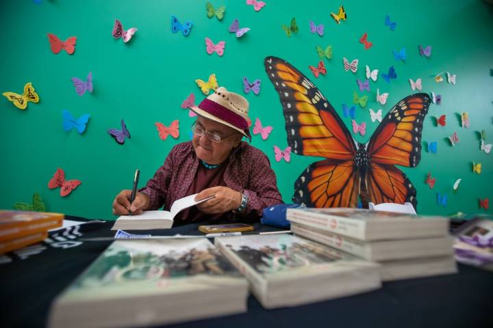 PHOTOS: David Dorado Romo brings borderland history to life with El Paso Matters Book Club
