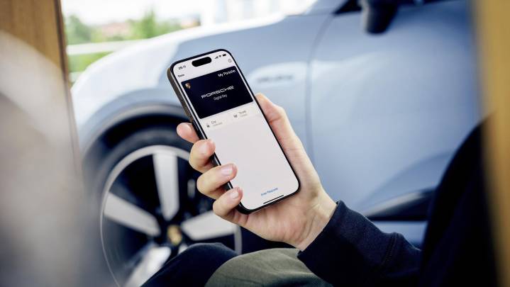 Porsche updates the electric 2026 Macan with new features and tech
