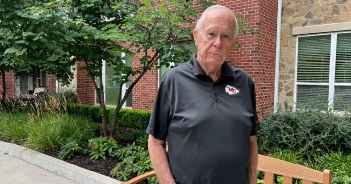 Missouri and Kansas seniors worry they'll be 'hurt the worst' by Medicaid and SNAP cuts