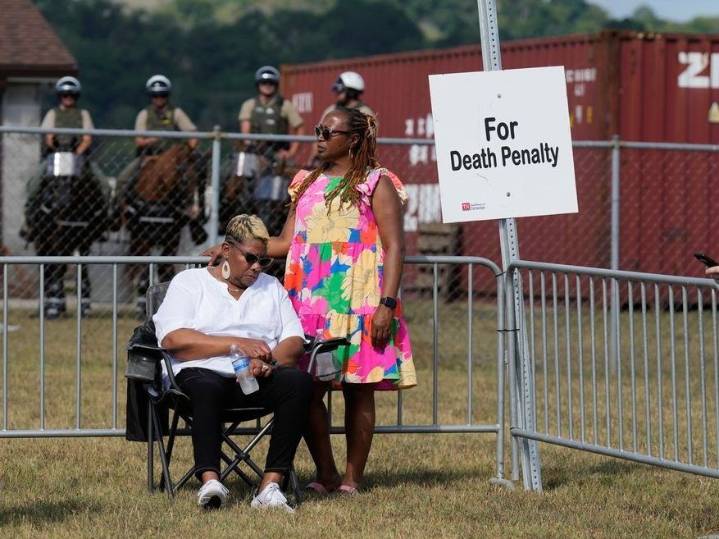 Attorney says heart device did not shock Tennessee man in execution