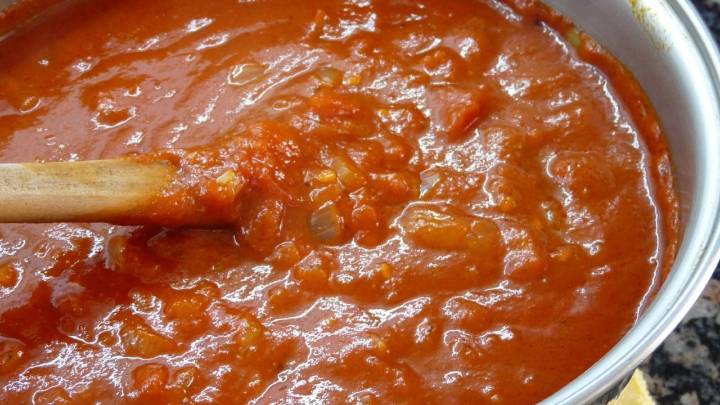 ANMAT sugiere no consumir una reconocida marca de puré de tomate