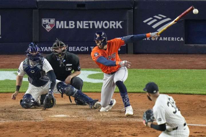 Correa's 10th-inning single lifts Astros past Yankees