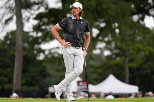 Fleetwood and Henley share Tour Championship lead in a tight race for a $10M prize