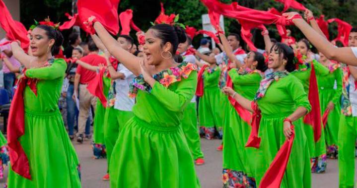 Las Vicarias serán homenajeadas en desfile de Cuna de Acordeones