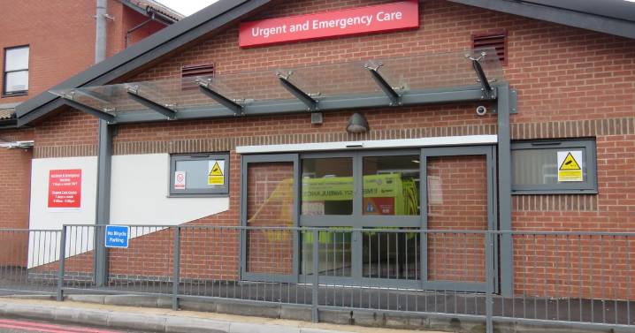 Nuneaton's hospital's urgent heat warning as A&E 'very busy'