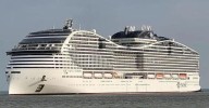 Un crucero con 8.500 personas queda a la deriva por una avería en los motores